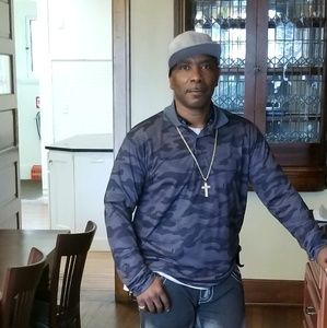 Meet your Posher, Roderic